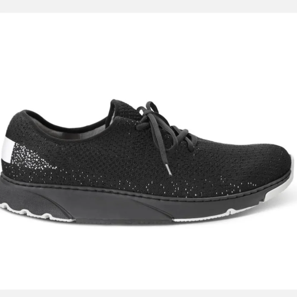 NWT Hammacher Schlemmer Clinically Proven Stabilized Walking Shoes Axis 5.5